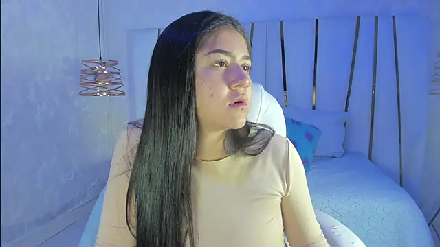 bonnie sm online show from October 2025 04:08:02 PM