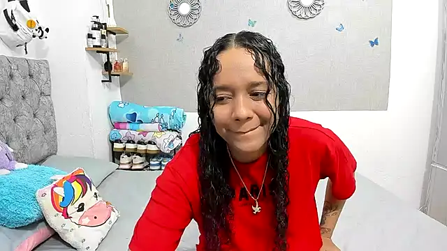 nay and aleja1 online show from October 2025 03:37:01 AM