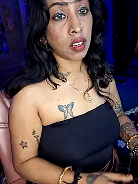 Love Beauty01 online show from March 2026 06:46:01 PM