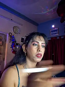 Snapshot of Love_Beauty01 chatting on May 2026 05:41:02 PM Love Beauty01 online show from May 2026 05:41:02 PM