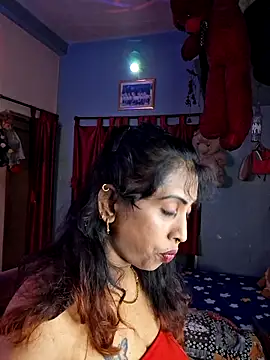 Snapshot of Love_Beauty01 chatting on May 2026 06:16:02 PM Love Beauty01 online show from May 2026 06:16:02 PM