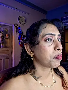 Snapshot of Love_Beauty01 chatting on June 2026 06:35:02 PM Love Beauty01 online show from June 2026 06:35:02 PM