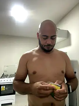 Snapshot of Morenocasado34liberal chatting on November 2025 12:55:01 PM Morenocasado34liberal online show from November 2025 12:55:01 PM