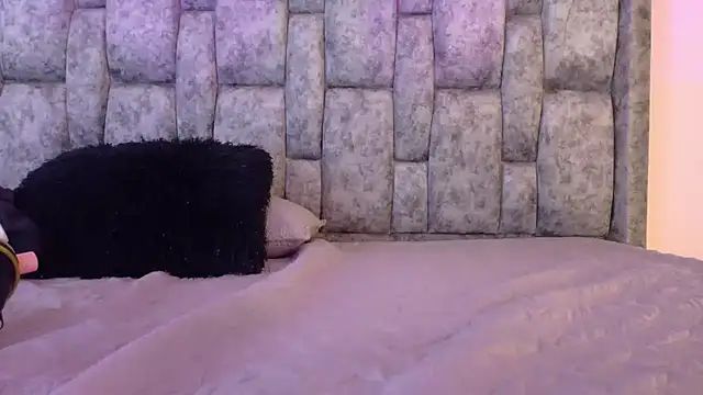 Lizbeth Rouse online show from January 2026 10:32:01 AM