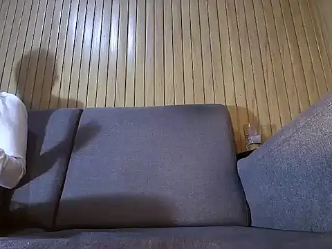 TheBunnyAndTheMaster online show from December 2025 12:40:01 AM