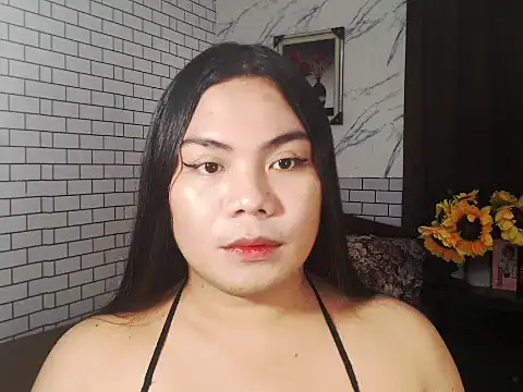 Snapshot of TSbrianaHugeCock chatting on October 2025 06:40:01 PM TSbrianaHugeCock online show from October 2025 06:40:01 PM