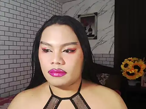 Snapshot of TSbrianaHugeCock chatting on October 2025 10:05:01 AM TSbrianaHugeCock online show from October 2025 10:05:01 AM