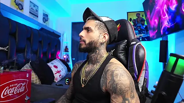 logan hugh8 online show from March 2026 12:40:01 PM