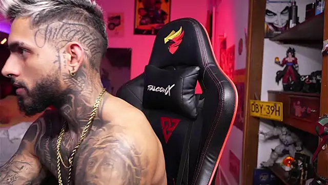 logan hugh8 online show from April 2026 08:14:01 AM