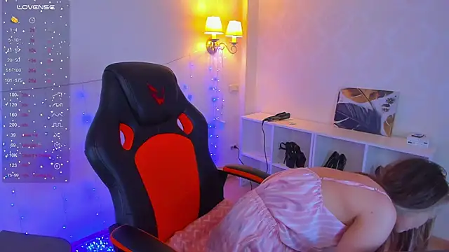 Snapshot of Little_Rockk chatting on September 2025 04:29:01 AM Little Rockk online show from September 2025 04:29:01 AM