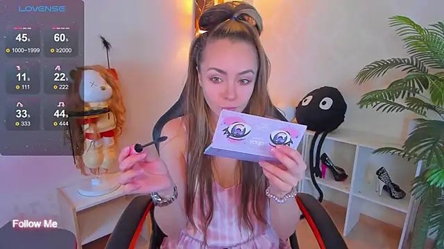 Snapshot of Little_Rockk chatting on October 2025 04:44:02 AM Little Rockk online show from October 2025 04:44:02 AM