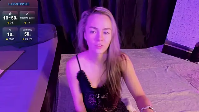 Snapshot of Little_Rockk chatting on October 2025 04:31:02 AM Little Rockk online show from October 2025 04:31:02 AM