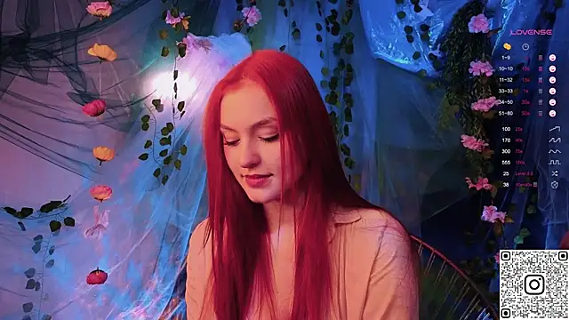 GildedKitten online show from December 2025 06:13:02 PM