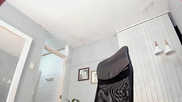 Snapshot of Maddy_Norton chatting on March 2026 01:35:02 PM Maddy Norton online show from March 2026 01:35:02 PM