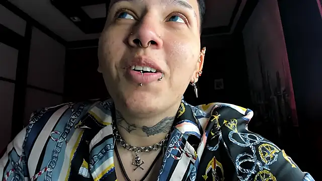 AlanRed  online show from October 2025 08:42:01 PM