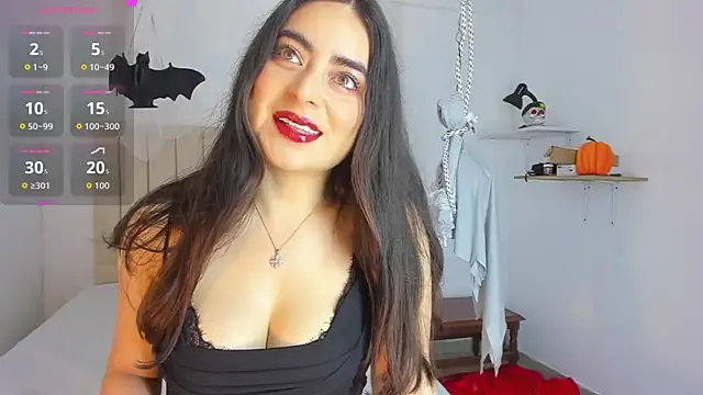 Snapshot of sashaa_petit chatting on October 2025 11:44:02 AM sashaa petit online show from October 2025 11:44:02 AM