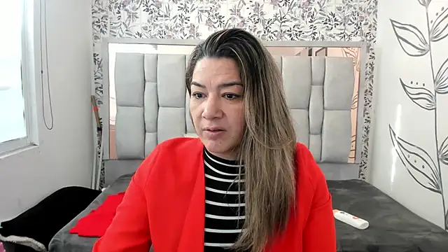 Snapshot of Chanel__Rose__ chatting on September 2025 12:18:02 PM Chanel Rose online show from September 2025 12:18:02 PM