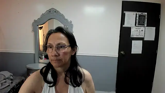Snapshot of Oriana_Jhonson chatting on April 2026 11:23:01 AM Oriana Jhonson online show from April 2026 11:23:01 AM