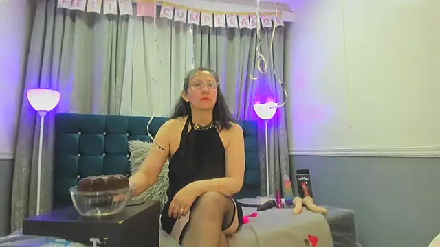 Snapshot of Oriana_Jhonson chatting on April 2026 11:35:02 AM Oriana Jhonson online show from April 2026 11:35:02 AM
