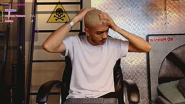 MarcusRain  online show from October 2025 03:37:02 AM