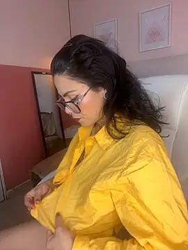 Esmeralda CO online show from December 2025 03:29:01 PM