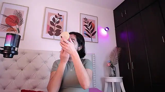 barbyehot online show from November 2025 06:19:02 PM