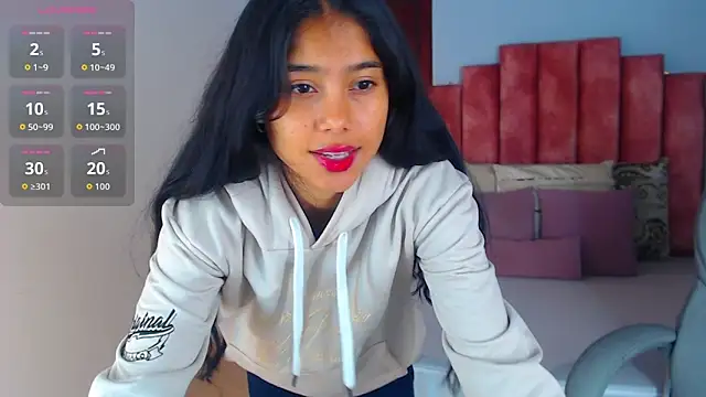 Milaa Star  online show from October 2025 04:01:02 AM