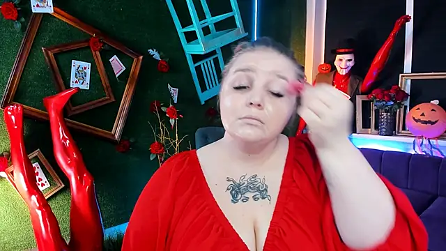 SladaDell online show from October 2025 05:19:02 AM