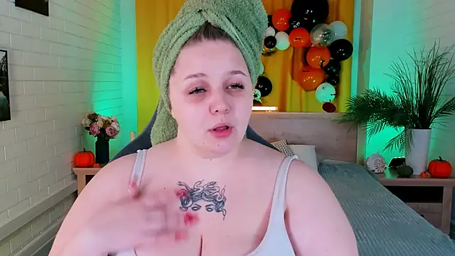 SladaDell online show from October 2025 03:47:02 AM