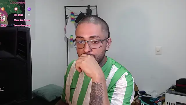 nicolastorres99 online show from December 2025 04:09:01 AM