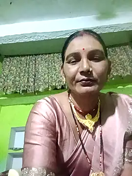 Snapshot of ZIVAA chatting on April 2026 06:05:02 PM ZIVAA online show from April 2026 06:05:02 PM