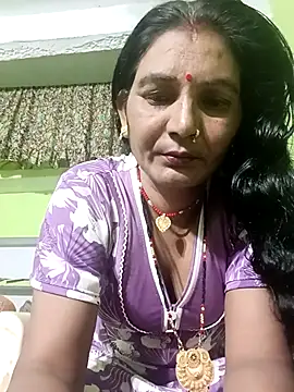 Snapshot of ZIVAA chatting on May 2026 07:05:01 AM ZIVAA online show from May 2026 07:05:01 AM