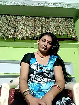 Snapshot of ZIVAA chatting on May 2026 07:03:01 AM ZIVAA online show from May 2026 07:03:01 AM