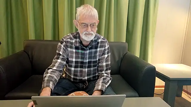 ewaldwillems99 online show from January 2026 06:10:01 PM