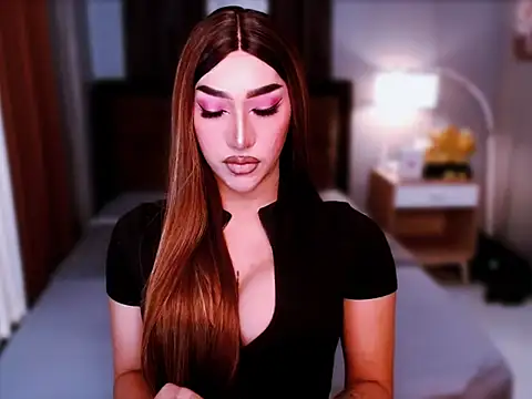 Snapshot of MystiqueQueen chatting on March 2026 07:14:02 AM MystiqueQueen online show from March 2026 07:14:02 AM