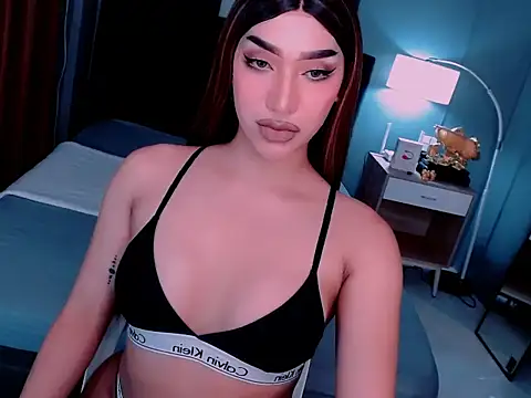 Snapshot of MystiqueQueen chatting on March 2026 08:47:02 AM MystiqueQueen online show from March 2026 08:47:02 AM