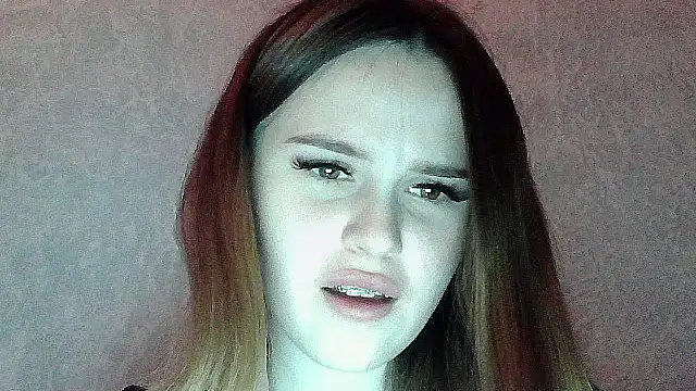 SweetLoraa online show from November 2025 07:48:02 PM