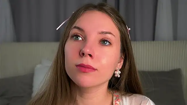 KarriBrownd online show from November 2025 01:11:01 AM