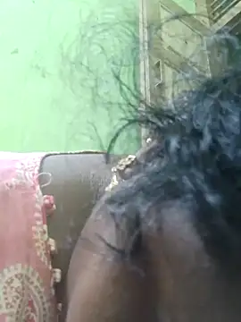 Snapshot of Tamilreethu chatting on November 2025 08:10:01 PM Tamilreethu online show from November 2025 08:10:01 PM