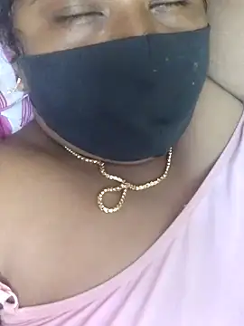 Snapshot of Tamilreethu chatting on November 2025 01:11:02 PM Tamilreethu online show from November 2025 01:11:02 PM