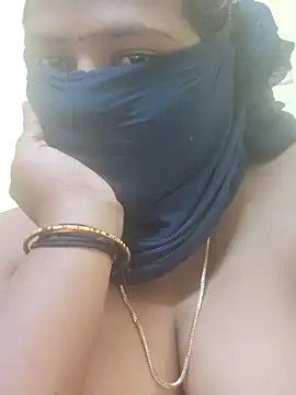 Snapshot of Tamilreethu chatting on December 2025 02:50:02 AM Tamilreethu online show from December 2025 02:50:02 AM