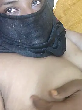 Snapshot of Tamilreethu chatting on January 2026 06:11:02 PM Tamilreethu online show from January 2026 06:11:02 PM