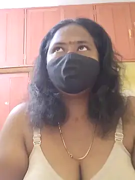 Snapshot of Tamilreethu chatting on February 2026 12:15:01 PM Tamilreethu online show from February 2026 12:15:01 PM