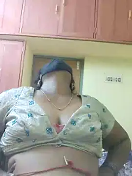 Snapshot of Tamilreethu chatting on March 2026 02:12:02 PM Tamilreethu online show from March 2026 02:12:02 PM