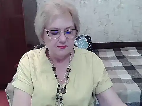 Renata62011 online show from July 2026 12:33:01 PM