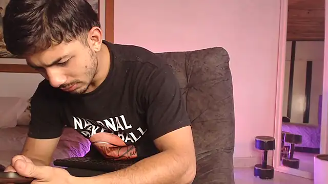 ArturoCardona  online show from March 2026 12:10:02 PM