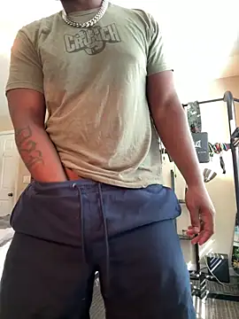 KeYBuMp323 online show from April 2026 09:39:33 PM