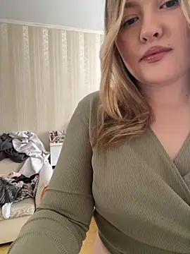 Snapshot of SunshineEmma chatting on February 2026 10:40:02 AM SunshineEmma online show from February 2026 10:40:02 AM