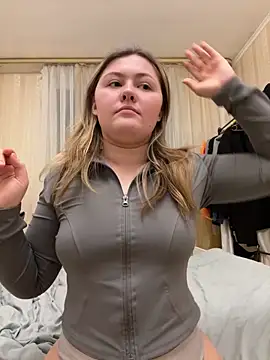 Snapshot of SunshineEmma chatting on February 2026 11:23:02 PM SunshineEmma online show from February 2026 11:23:02 PM