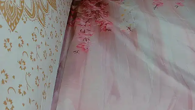 Barbie-Pink online show from March 2026 04:46:02 PM